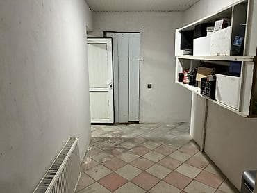 semkir bina az: Xırdalanda 2 mərtəbəli həyət evi - Plan: Aşağıda geniş giriş/qaraj — 9