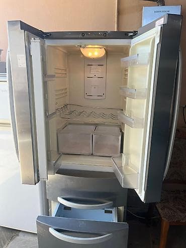 4 двери Hotpoint Ariston Холодильник Продажа, цвет - Серебристый, С колесиками — 2