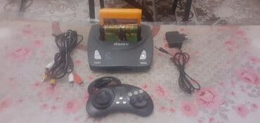 Sega ve dendi iksi bir konsolda Hamy retro oyun konsolu (Sega tərzi