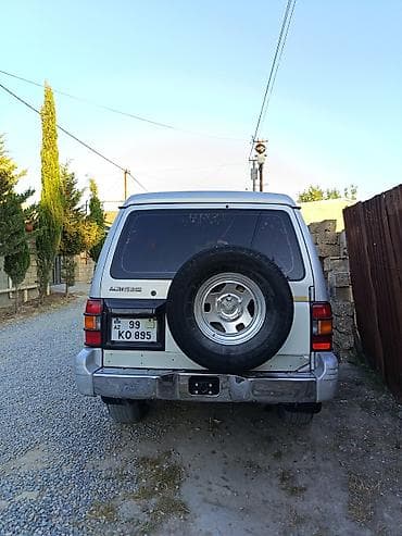 range rover 1999: Mitsubishi Pajero: 2.8 l | 1994 il Ofrouder/SUV — 3