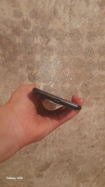 iphone 5 's: Blackberry 6230, rəng - Qara, Qırıq — 5