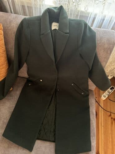 kurtkalar qadin ucun 2019: Palto, rəng - Yaşıl — 2