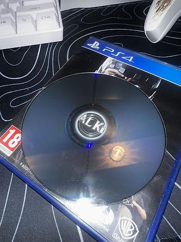 komputer oyun diskleri: İki şəkildəki fərqli akkountlardı. 1-ci 100 azn satılır, 2-ci 50 azn — 5