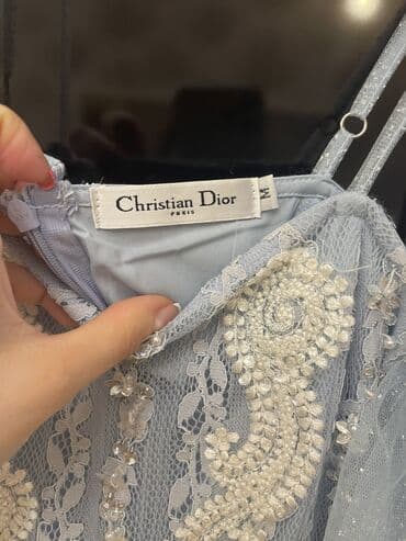 Dəstlər, kostyumlar: M beden don, Coco Bakudan alinib 150 manata, 1 defe toya geyilib, yeni — 3