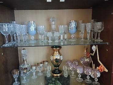 xrusta: Xrustal və dekorativ qab-qacaq dəsti.
hamisi bir yerde 300 azn — 3