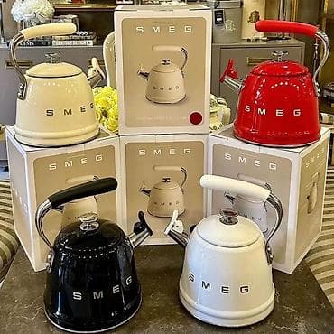 cay: SMEG Whistling Kettle – Klassik fitilli çaydan - Tutum: 2.3 L (qutuda — 1