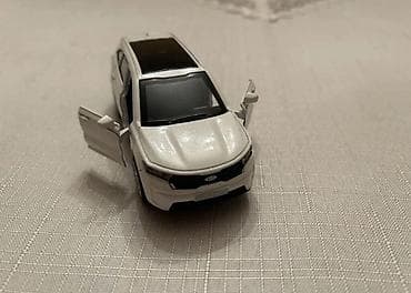 mozaika oyuncaq: Məhsul: KIA Sorento miniatür model avtomobil - Korpus: ağ rəngli — 3