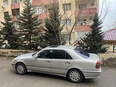 akumlyator alisi: Mercedes-Benz C-Class: 2.2 l | 1996 il Sedan — 4