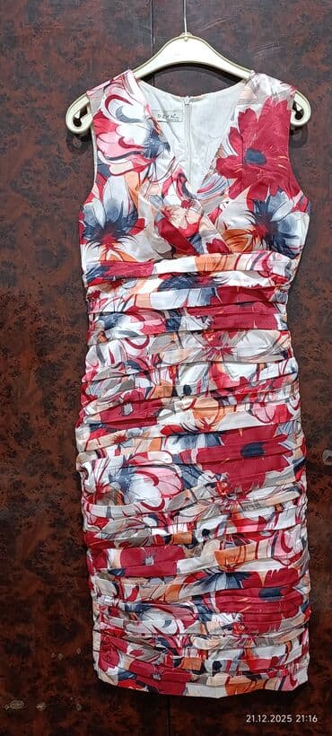 hicablı geyimlər: Bütün geyimler 5 manatdir. Hamisi kiçik ölçülərdi. 12-13-14 taş — 8