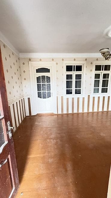 heyet evlerı: 3 otaqlı, 90 kv. m — 6