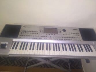 sintezator yamaha: Sintezator satılır PA 80 sempler ətraflı məlumat üçün buyurub əlaqə — 1