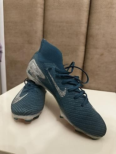 i̇dman aləti: Butslar Nike — 1