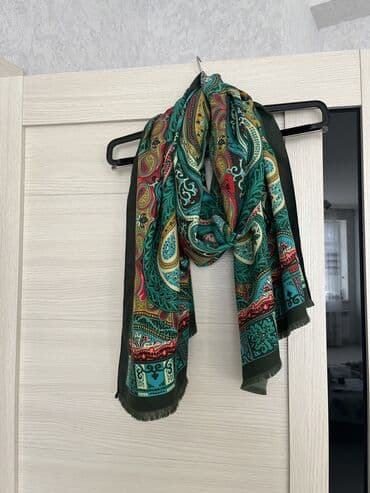 Шарф Etro. Оригинал. Шёлк. Размер 175см*60см. В идеальном состоянии