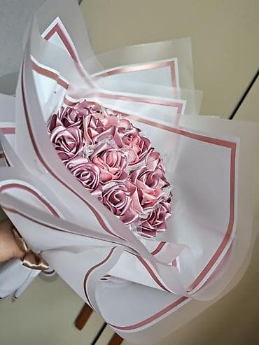 Lentdən hazırlanmış dekorativ güllər buketi. 15eded - Material