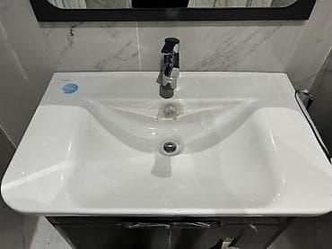 hamam dolapları: Bu moydadırı tikinti şirkəti evin üstündə verib. Paltaryuyana yerimiz — 6