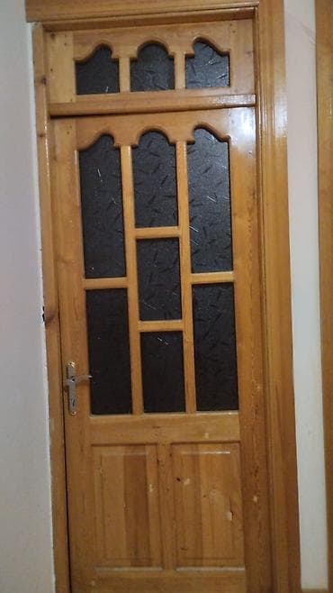 Taxda qapı.
Uzun-2.30
Eni-90 sm
5 ədəddir ideal vəziyyətdədir lalafo.az -da Taxda qapı.
Uzun-2.30
Eni-90 sm
5 ədəddir ideal vəziyyətdədir