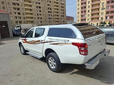 çex faralar: Mitsubishi L200: 2.5 l | 2015 il 265000 km Pikap — 5