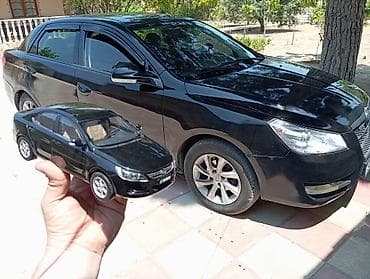 Kolleksiya üçün detallı die-cast model avtomobil - Marka/model: JAC — 4