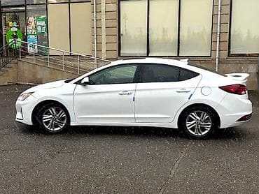 mersedes c 220: Hyundai Elantra: 2 l | 2019 il Sedan — 6