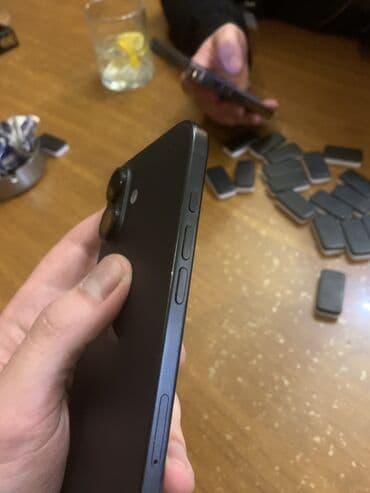 iphone 6 satiram tecili: IPhone 16, 128 GB, Qara, Face ID — 8