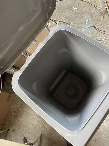 Təkərlı böyük həcmli zibil konteyneri - Rəng: boz - Material: möhkəm — 2