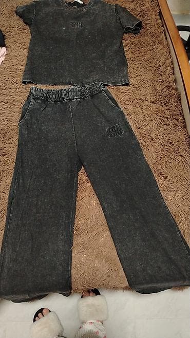 Digər qadın geyimləri: 8 m başlayan qiymetlerle ciddi alıcıya endirim edecem bezileri heç — 8