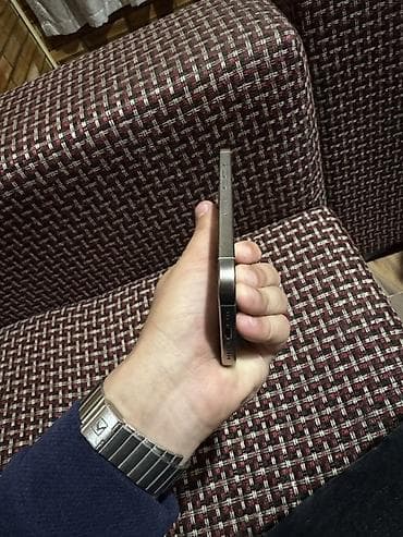 ayfon 7s: IPhone 16 Pro, 128 GB, Natural Titanium, Face ID — 6