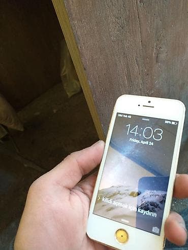 iphone 4 ikinci el: IPhone 5s, 32 GB, Qızılı, Barmaq izi — 2