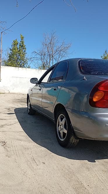 e60 fara: Daewoo Lanos: 1.5 l | 2009 il Sedan — 4