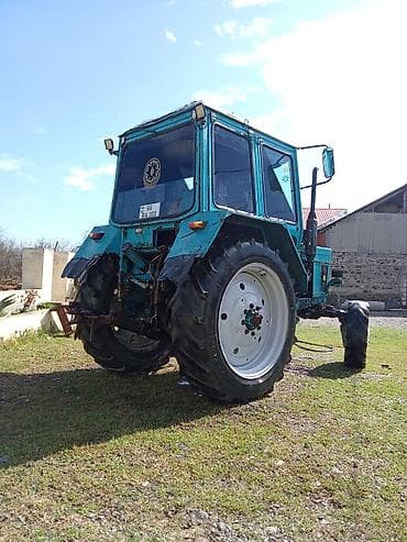 Оборудование для ресторанов, кафе: MTZ Belarus təkərli traktor - Rəng: mavi - Kabinli, geniş görünüşlü — 4