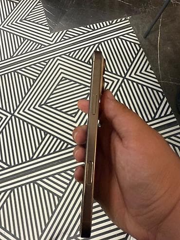 iphone 15 pro max irşad: IPhone 16 Pro Max, 256 GB, Qızılı, Face ID — 5