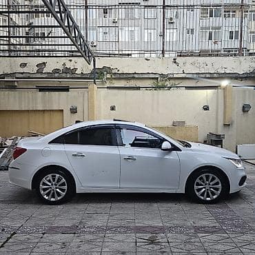masin səkilləri: Chevrolet Cruze LTZ sedan - Kuzov: sedan, ağ rəng - Komplektasiya — 2