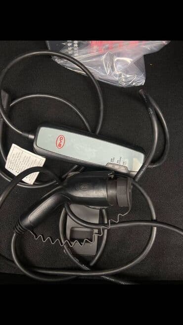 BYD brendinin orijinal EV şarj kabeli (EVSE) – daşımaq üçün kompakt və