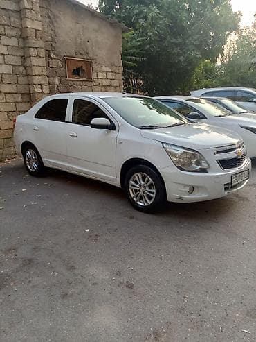 mini canta: Chevrolet Cobalt: 1.5 l | Sedan — 3