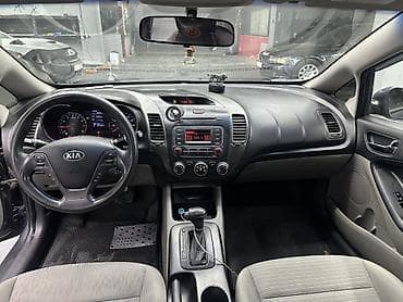 jeton satişi: Kia Forte: 1.8 l | 2013 il Sedan — 9