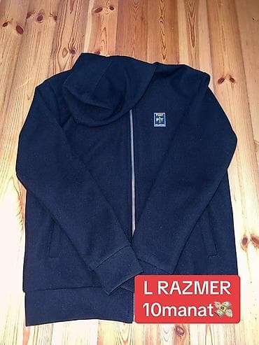 Futbolkalar: Her biri ustunde yazilib giymetde razilasmag olar sondaki L razmerdir — 7