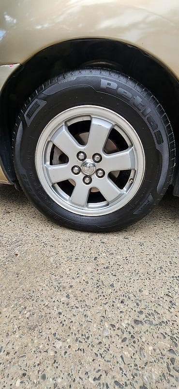 nasos satisi: Toyota Prius: 1.5 l | 2007 il Hetçbek — 5