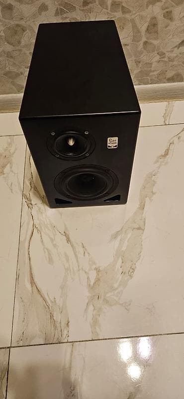 mani̇tor: Midi-klaviatura, M-Audio — 4