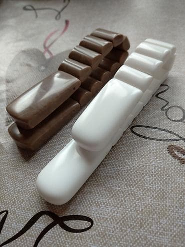 Təsbehlər əl işidir - Məhsul: İki ədəd çubuq formalı, qəhvəyi və ağ — 2