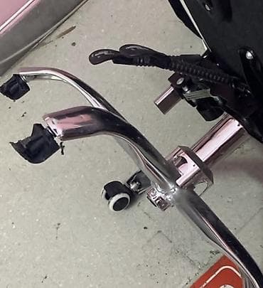 Motonəqliyyat: Kreslo temırı ve uzlenmesı mumkundur unvan gellem — 1