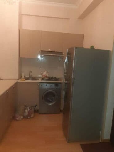 lokbatanda yeni tikilen binalar: Nərimanov metrosunun yaxınlığında (Heydər Əliev mərkəzinə yaxın ) 17 — 6