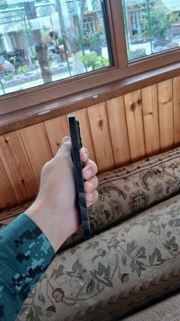 14 qiymeti: IPhone 14 Pro, 128 GB, Black Titanium — 4