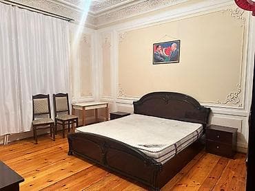 Kirayə üçün 3 otaqlı ev - Klassik üslubda geniş və işıqlı otaqlar