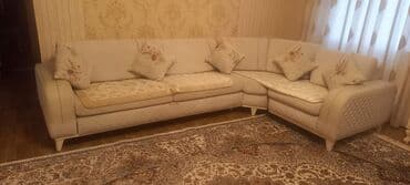 divan alan: Künc divan — 1