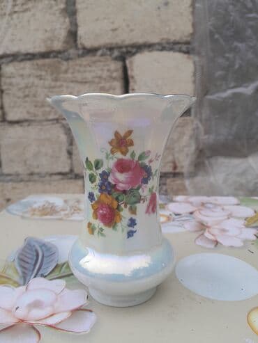 miller qaynaq aparati: Bir vaza, Farfor — 1