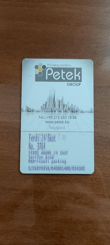 Kart. Qış parkında maşın saxlamaq üçün