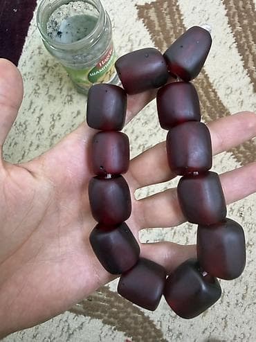 40 düymə sırğa: 25 mm Ölçülerinde Qədim Alman Katalin — 1