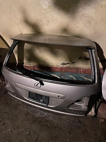 cruz led stop: Sol ön, Lexus 300 — 7