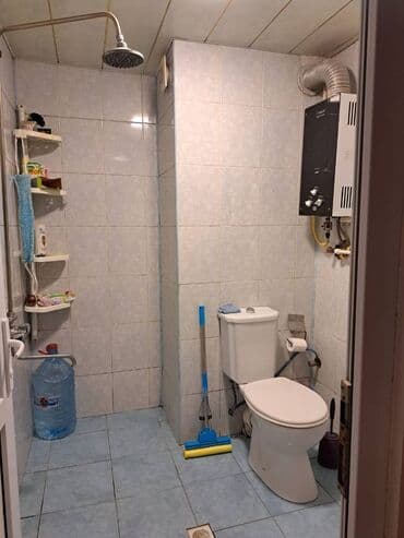 qaraçuxur evler: Bakı, Qaraçuxur qəs., 2 otaqlı, Köhnə tikili, 60 kv. m — 10