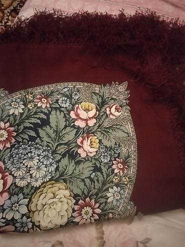 Pavlovo-Posad üslubunda 100% yun şal - Material: 100% təbii yun lalafo.az -da Pavlovo-Posad üslubunda 100% yun şal - Material: 100% təbii yun